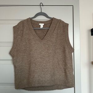 Sweater Vest